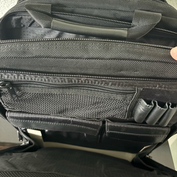 Modulus 2.0 computer compatible backpack case - Picture 3 of 8
